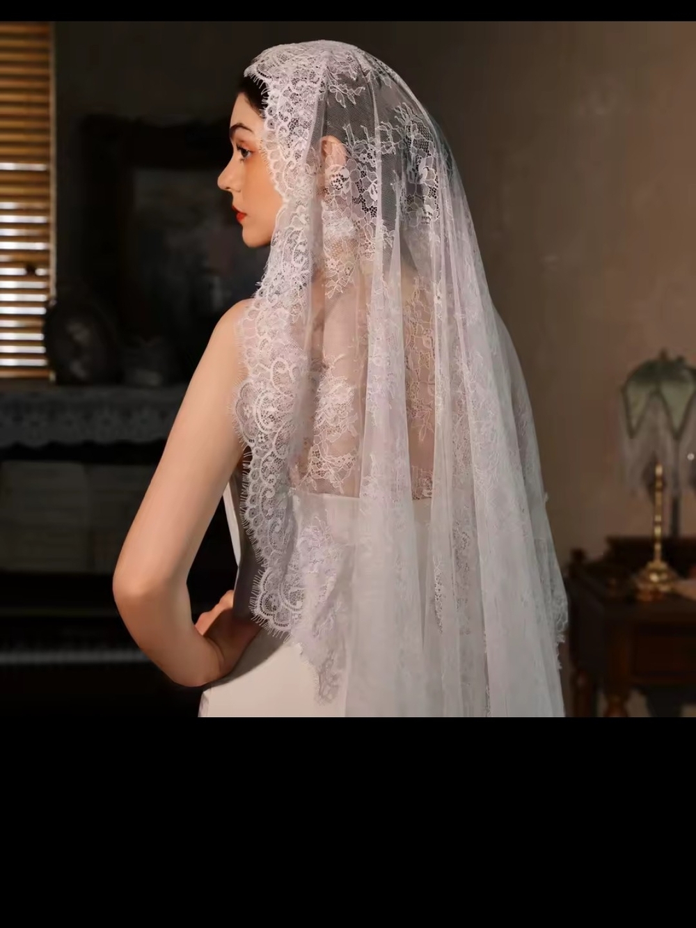 Classic White Lace Bridal Mantilla Veil